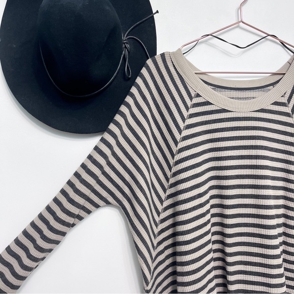free people | love bug striped thermal dolman sleeve tan grey s - Picture 3 of 10